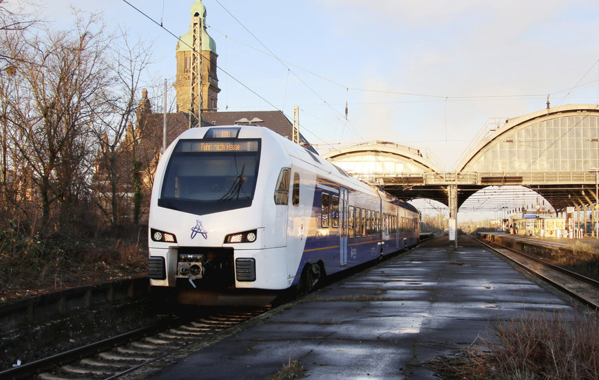 First Stadler FLIRT with ETCS GUARDIA runs as a three-country train