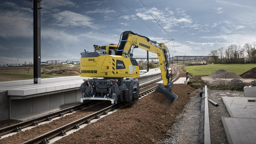 LIEBHERR PRESENTS THE A 922 RAILROAD EXCAVATOR AT INNOTRANS 2024